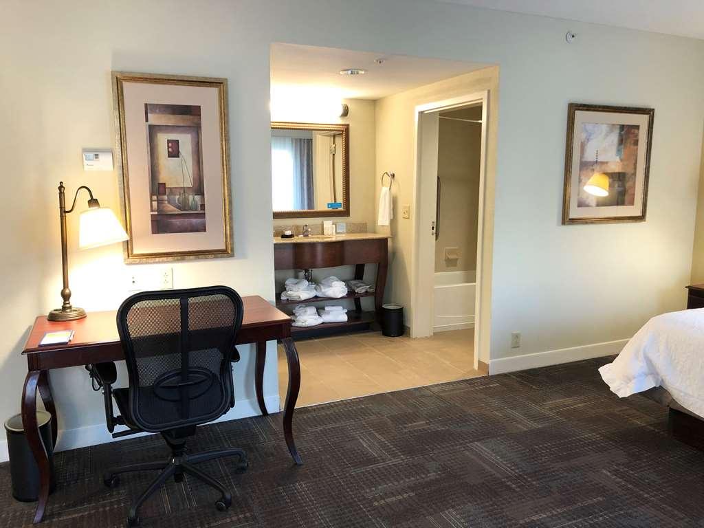 Hampton Inn & Suites Norfolk-Airport Quarto foto