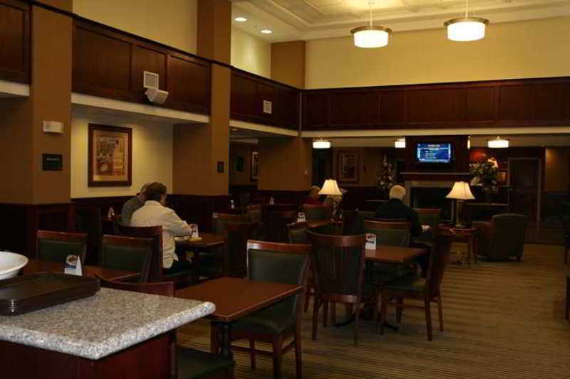 Hampton Inn & Suites Norfolk-Airport Restaurante foto